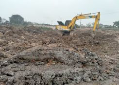 Thường Tín: Đổ trái phép phế thải xây dựng tại xã Hiền Giang để san lấp mặt bằng