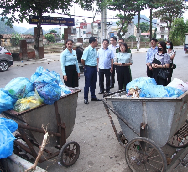 Sơn La: Kiểm tra công tác thu gom, vận chuyển chất thải rắn trên địa bàn thành phố