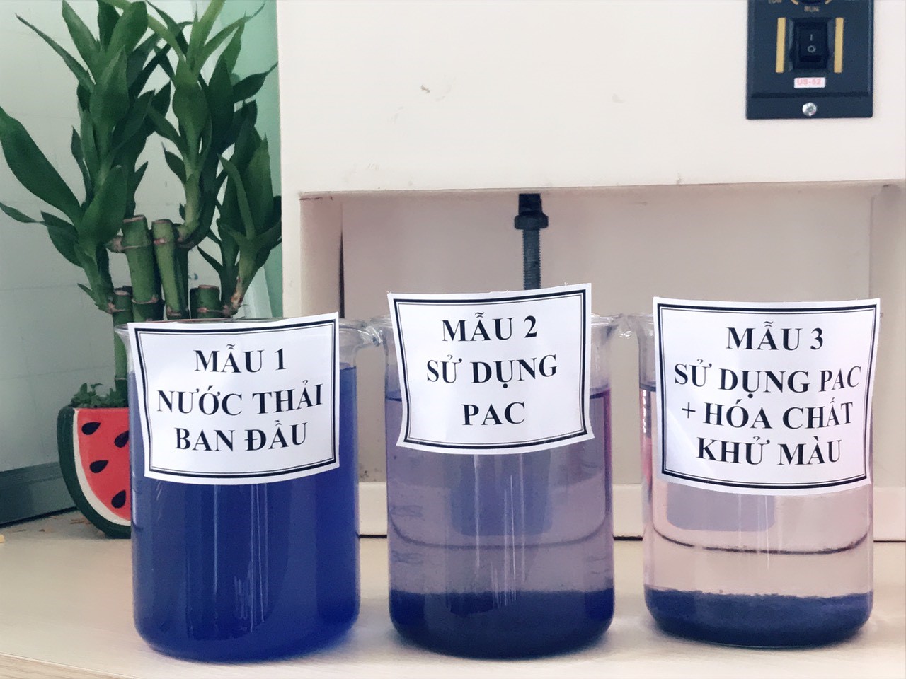 KHỬ MÀU TRONG NƯỚC THẢI DỆT NHUỘM